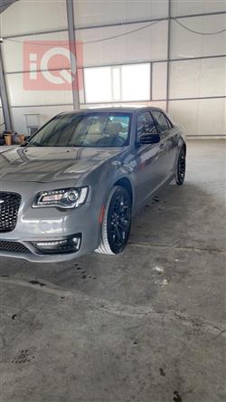 كرايسلر 300